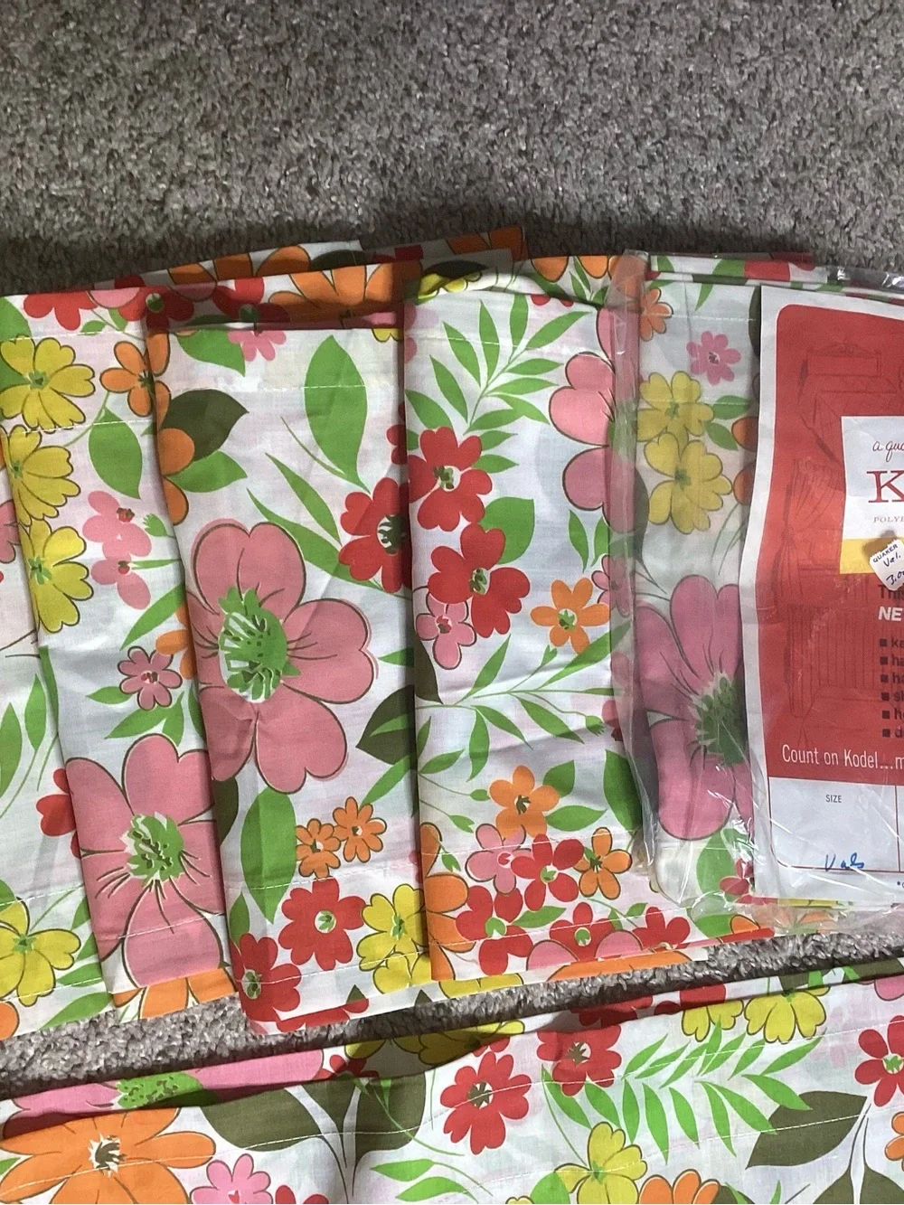 Vintage NIP Kodel Bright Floral Curtains (3) and Valances (6) 45”